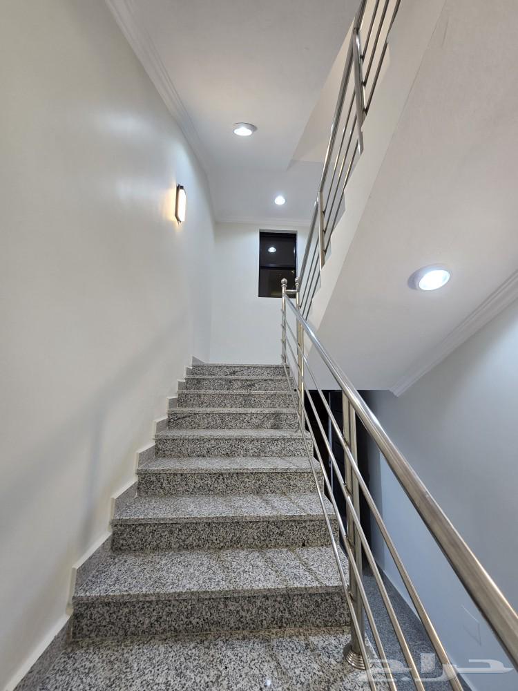 For sale: upper roof with annex and independent entrance, 8 VIP rooms, Ahad Rafidah, Al Nahda neighborhood64582371511681114