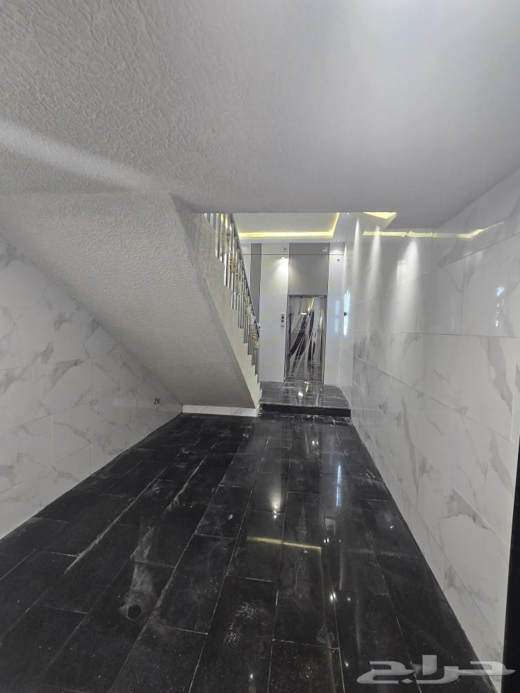 للبيع دور علوي مدخل مستقل ومصعد شغال600ألف أبهاالمحالة قرطبة64582355326082112