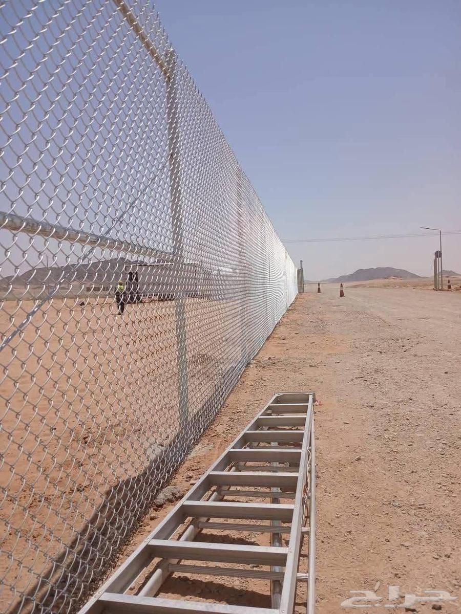 نقوم بتركيب جميع انواع الشبوك والملاعب الهناقر والمظلات64572934136322114