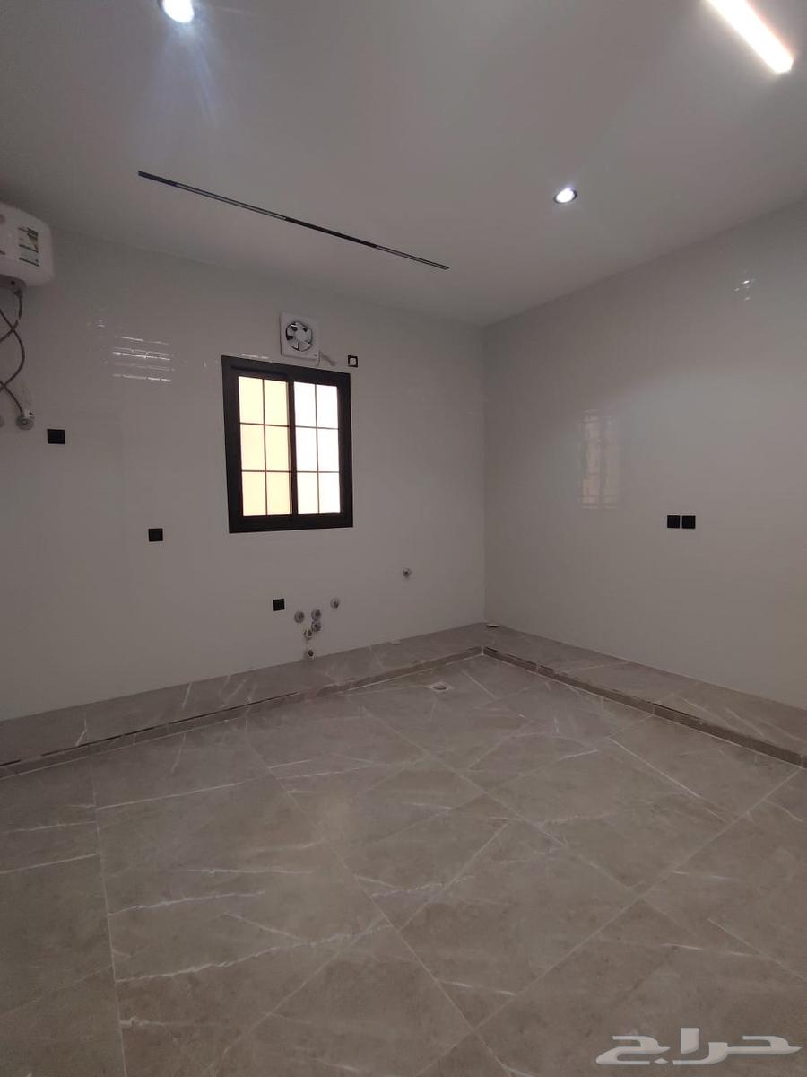 Upper apartment for sale in Al Rayyan, Tabuk for only 520 thousand64572785066882111