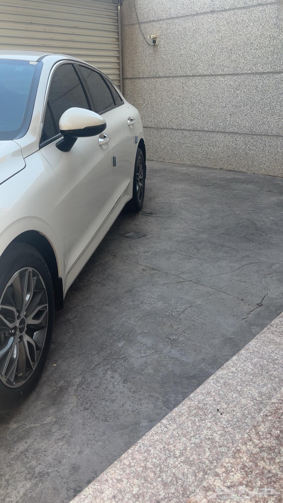 Monthly and daily delivery trips64589599109763110