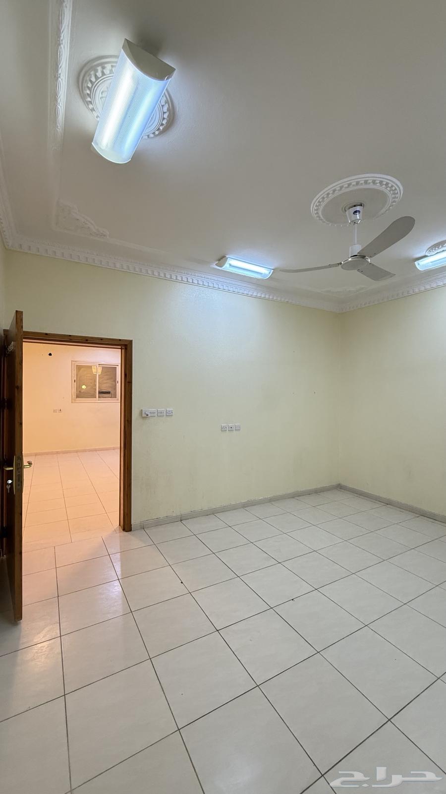 Third floor YYY with exit64589655775747113