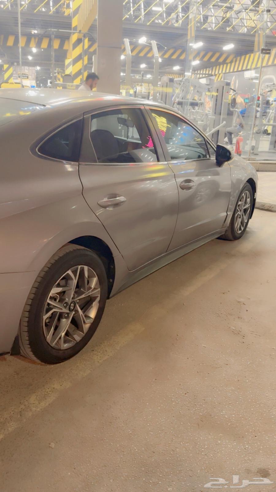 Car available for school, university student, or employee transportation64589700502787111