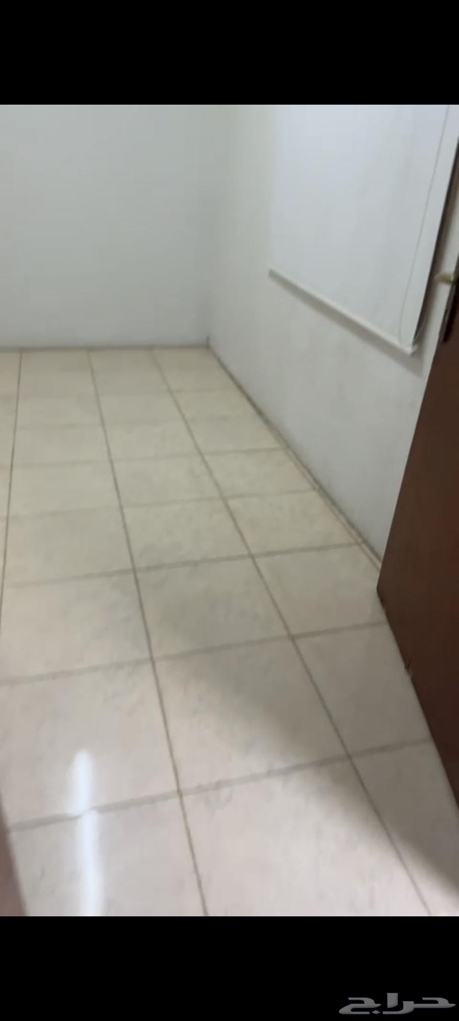 للاجار ملحق غرفة وصالة وحمام وبوفيه صغير64589612885507114