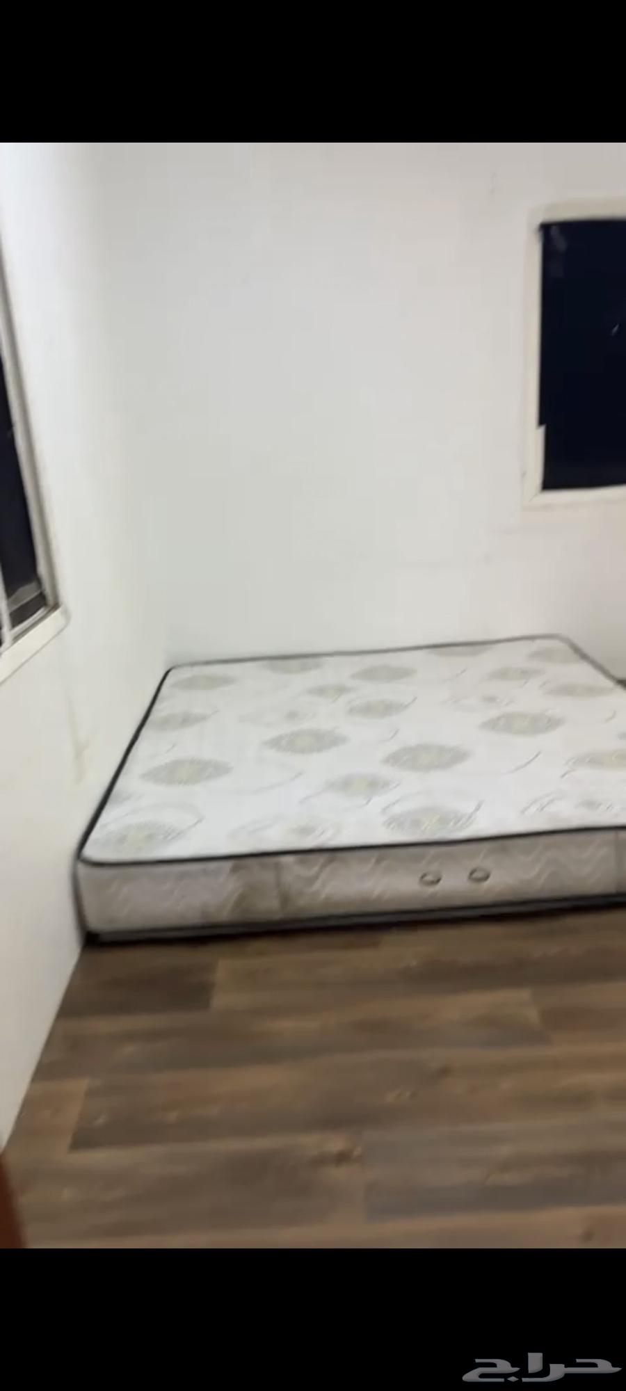 للاجار ملحق غرفة وصالة وحمام وبوفيه صغير64589612885507112