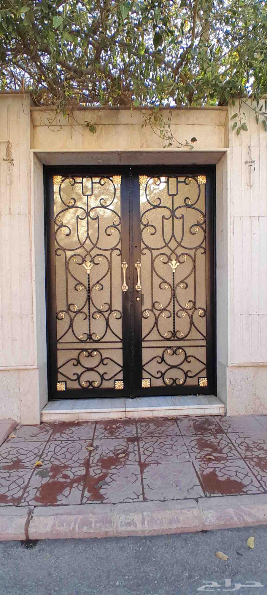 دهان ابواب حديد وخشب ناري حراري وزيتي64589670637569114