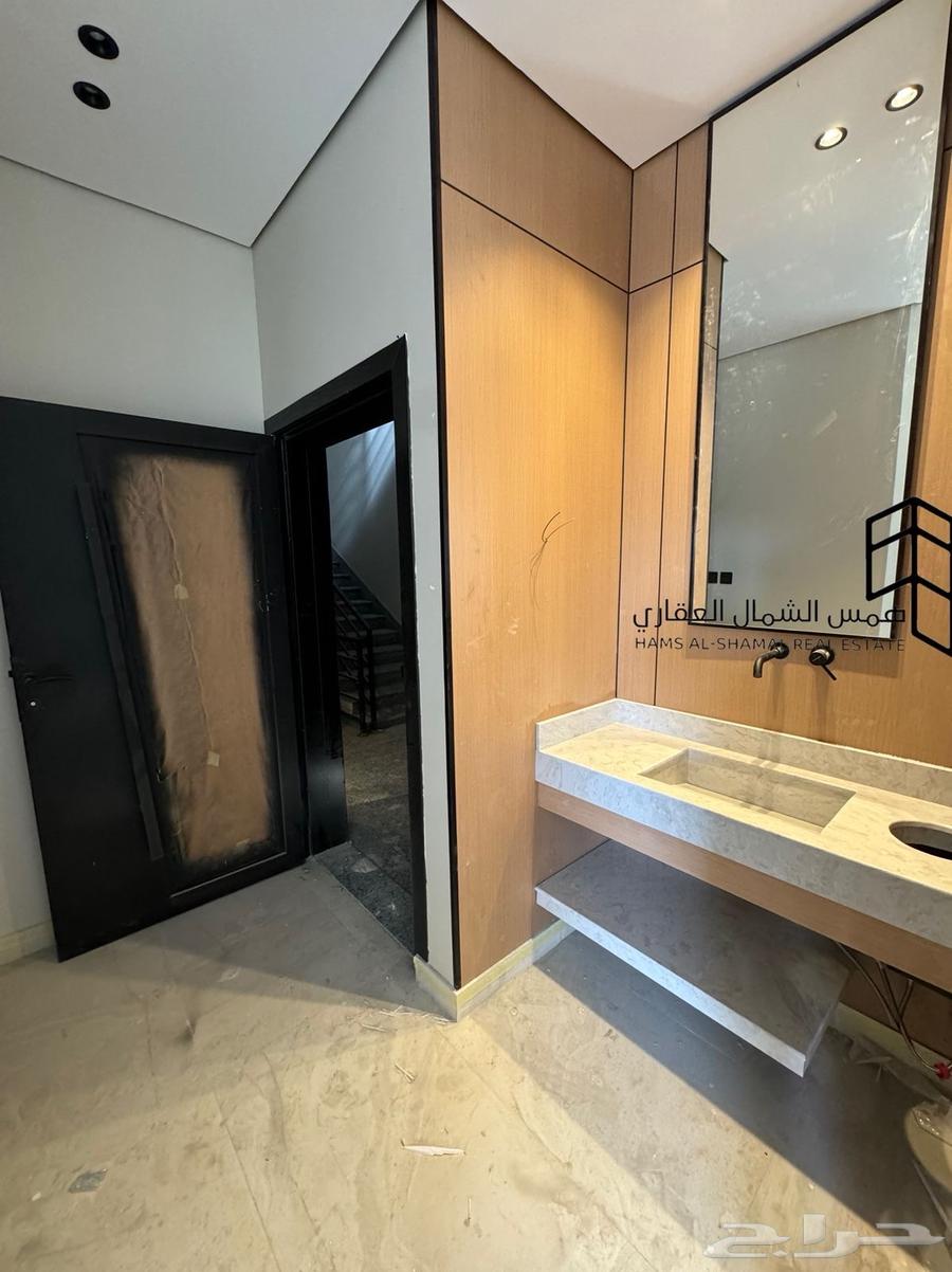 فله روف علوي حي الصفا للبيع موقع مميز64589526876161111