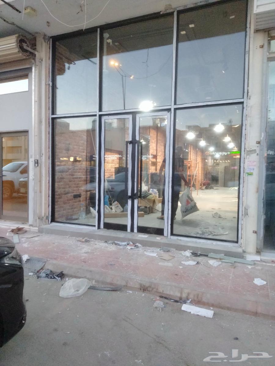 Tempered glass, doors, longs, shorts, mirrors, pieces, and railings64582739023361111