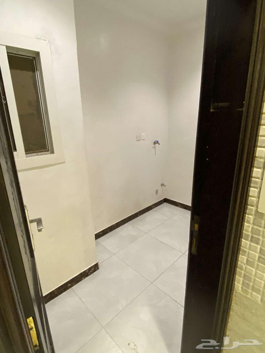 شقة بحي المروه 5 غرف للايجار64582452779522114