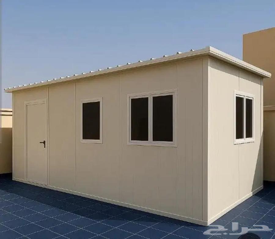 Installation of sandwich panel rooms and seating in pergolas64589527809665110