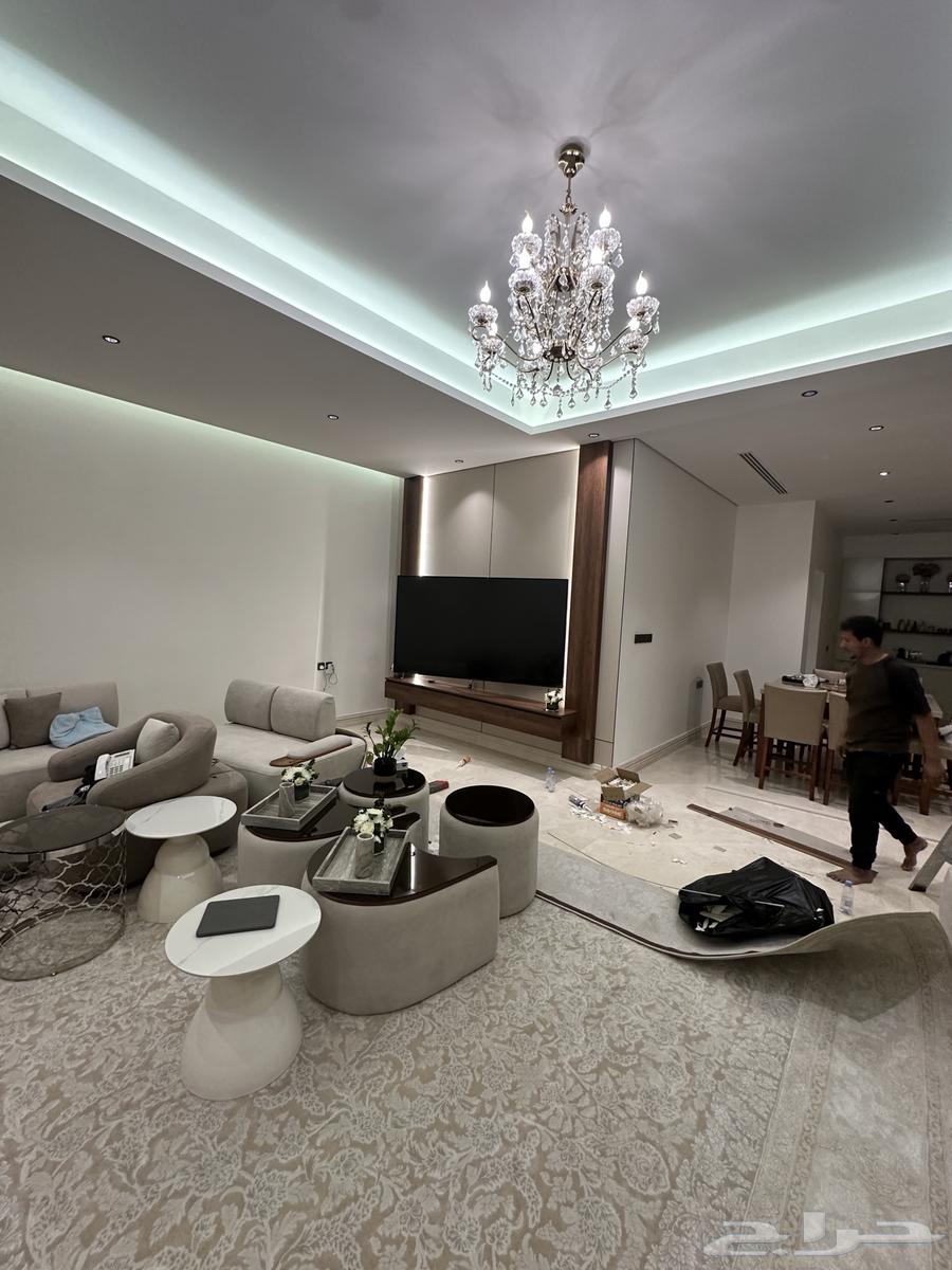 Building Decorations, Paints, and Renovations64589685771137112