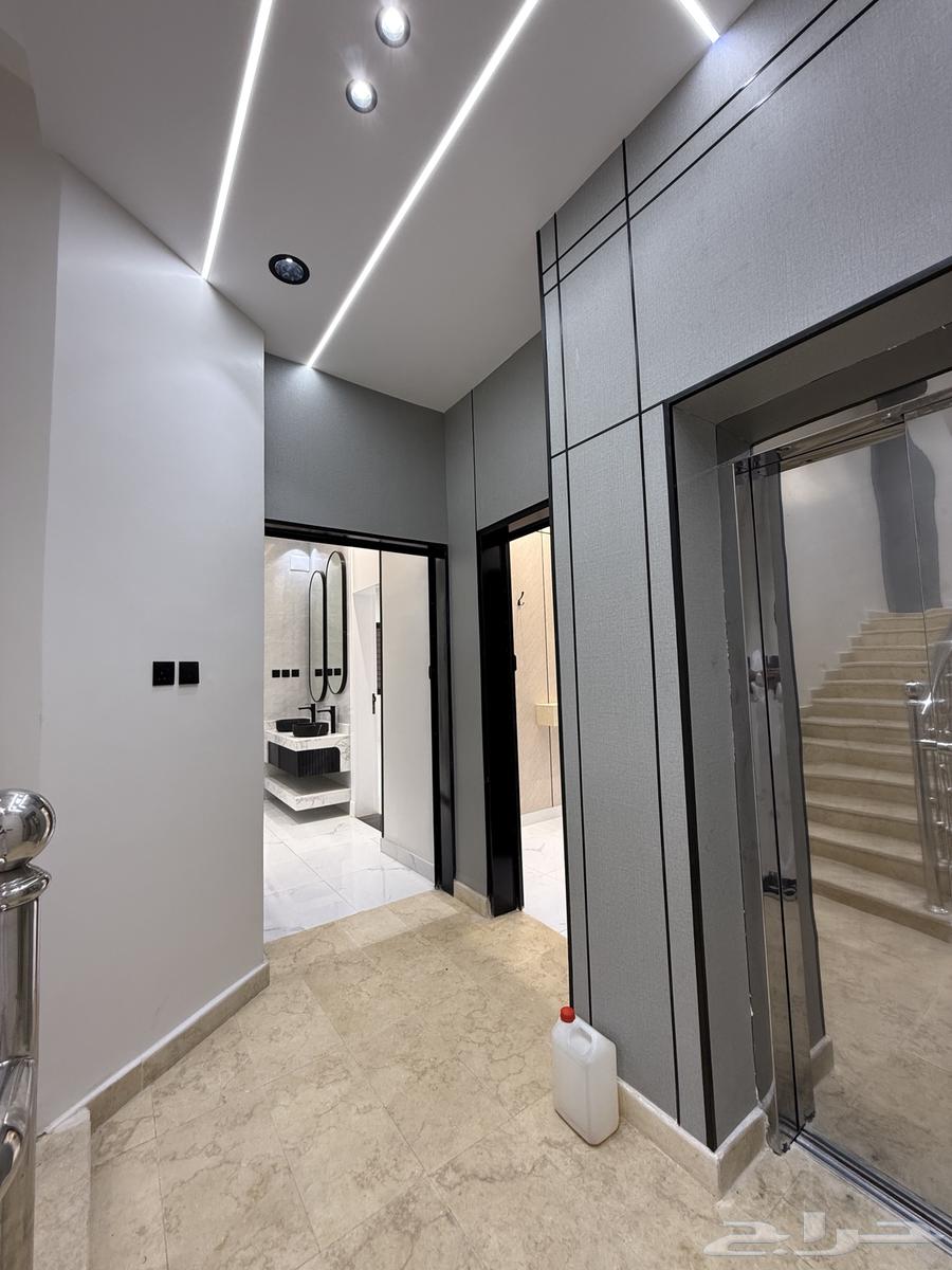 Apartment for sale, top floor with private roof and elevator, behind Sako, Abha Thursdays Road64589526918657111