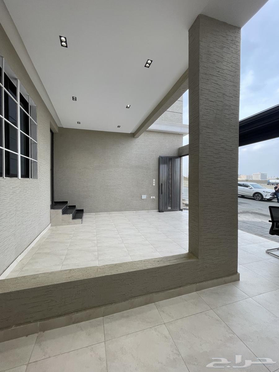 For sale, ground floor units with courtyard and upper floor units with rooftop and elevator, Al Ma'arid district64589627551363114