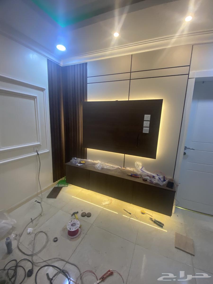 Decorative Technician64582771342082114