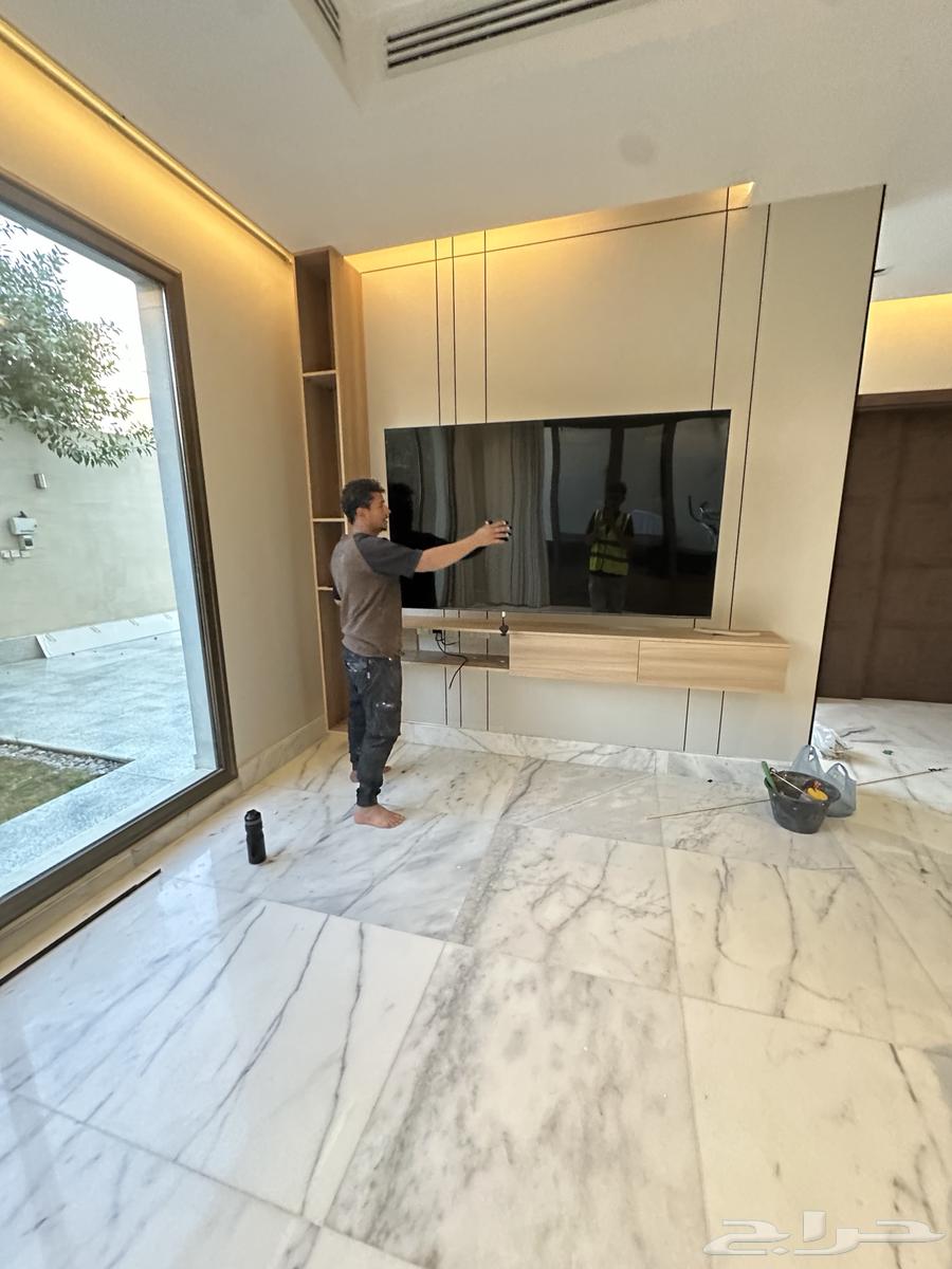 Building Decorations, Paints, and Renovations64589685771137113