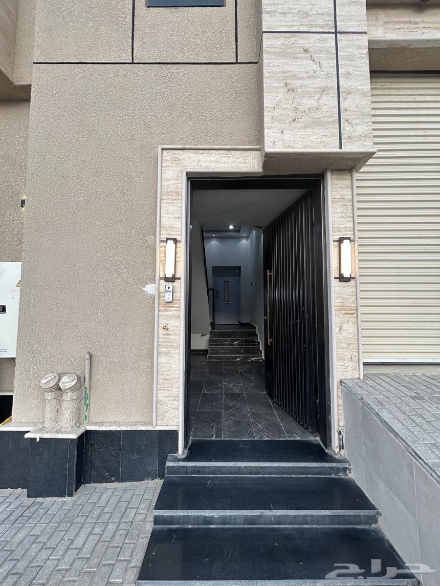 للبيع روف علوى بالمحاله ابها بسعر 730 الف64589627202818111