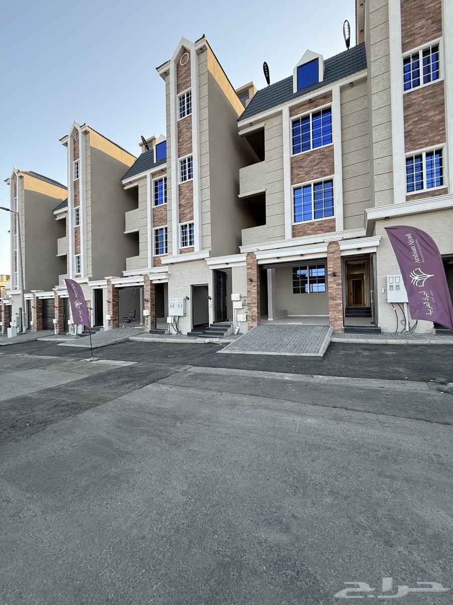 للبيع دور أرضي بمداخل خاصة وحوش بحي المعارض بسعر 570 الف64582436479745110