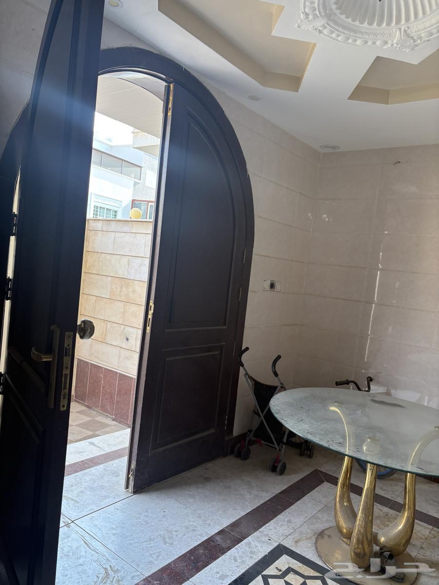 شقه داخل فيلا دور ارضي للايجار64582469104259113