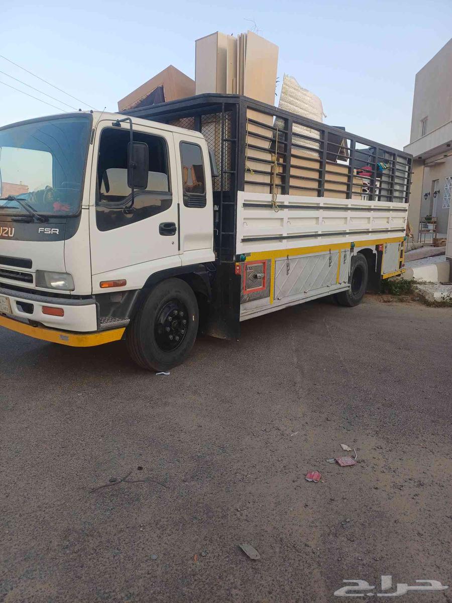 دينه لوري كبير لنقل كل مايلزم نقله64589613254659110