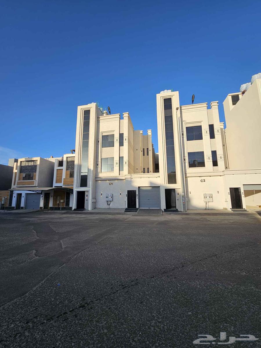 شقق علويه ب الموسي بجانب المدارس وجميع الخدمات64589569793026110