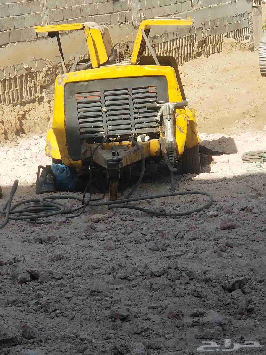 There is a wall breaker, slab breaker, and rock crusher available64589671701505110