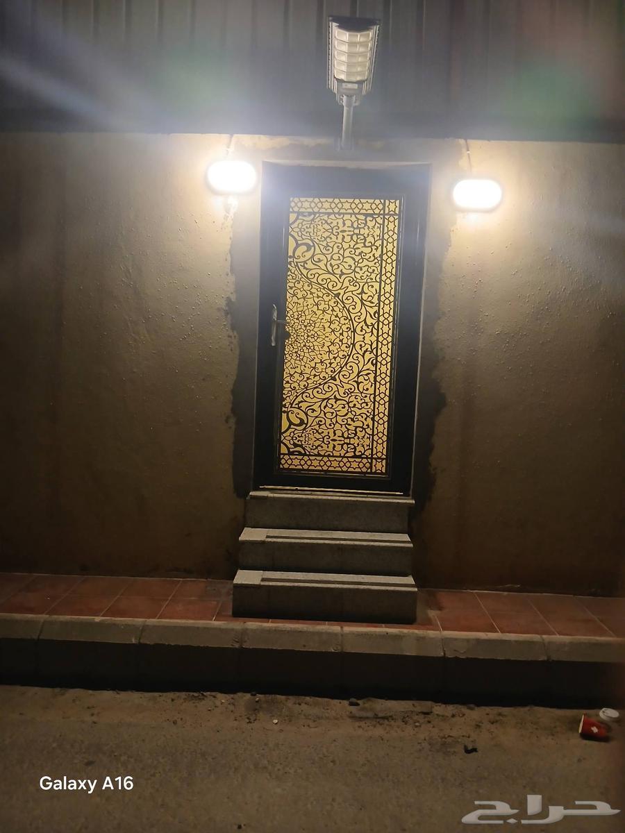 External taxis that give a beautiful and modern appearance for communication64589699605763112