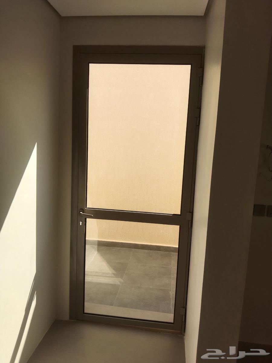 توريد وتركيب زجاج سكريت والامنيوم شبابيك شورات مرايات64582771085825114