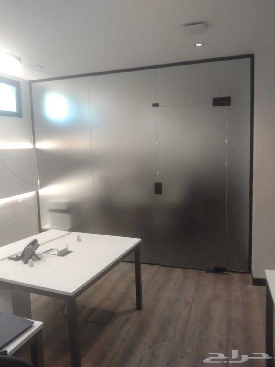 توريد وتركيب زجاج سكريت والامنيوم شبابيك شورات مرايات64582771085825111