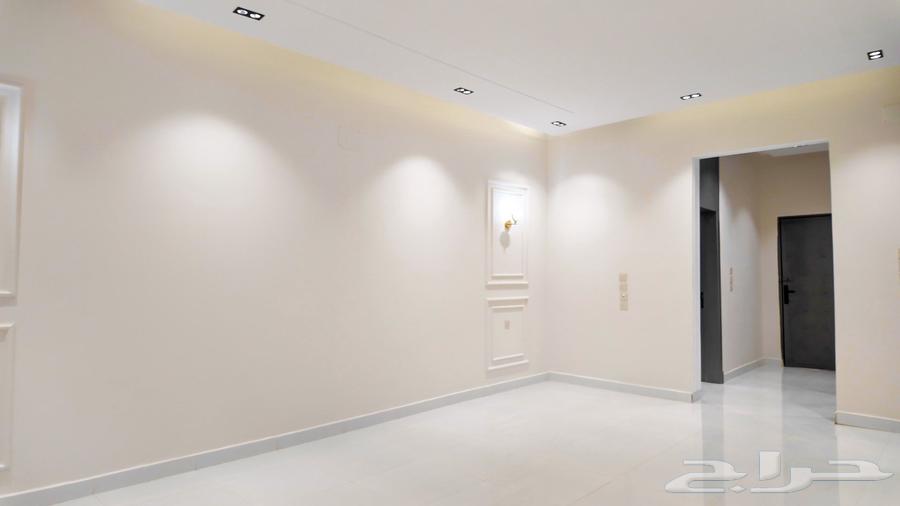 ادوار ارضية للبيع وشقق علوية بالقرب من طريق ابها خميس64589526892675112