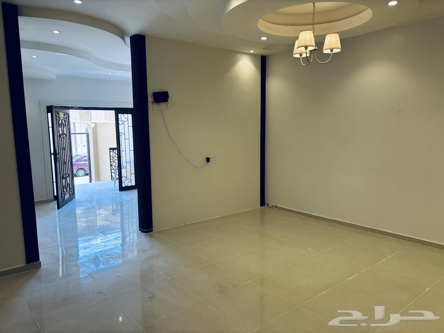 شقة   3 غرف   الحمدانيه   1650 شهري64582468817282114