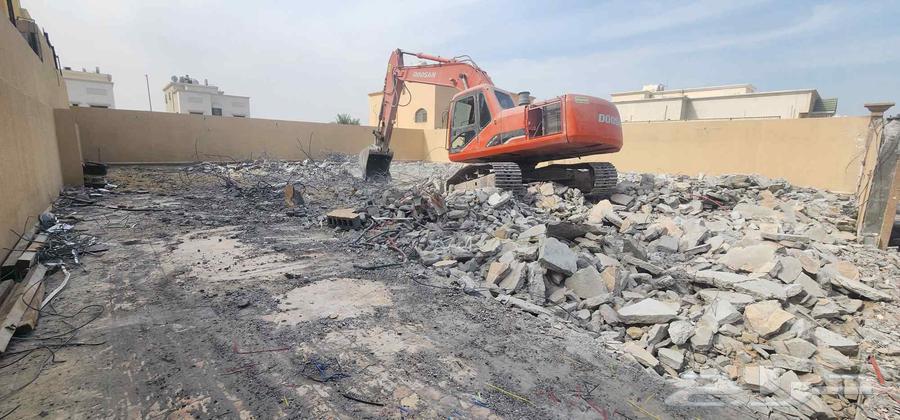Demolition and construction in Dammam, demolition of buildings in exchange for building materials, demolition and removal64582708652419111