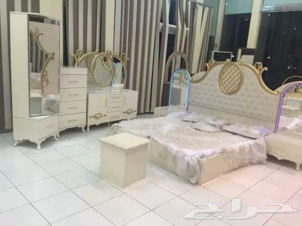 Dina Mashaier Furniture Moving In and Out of Mecca64589570975618111