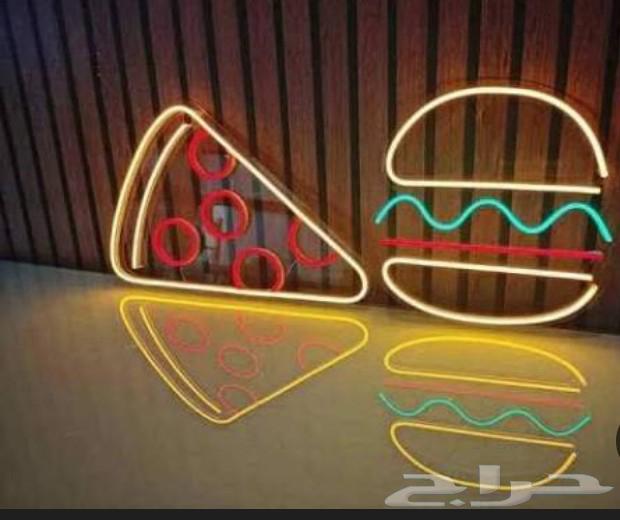 لوحات نيون مضيئة64589714085633111