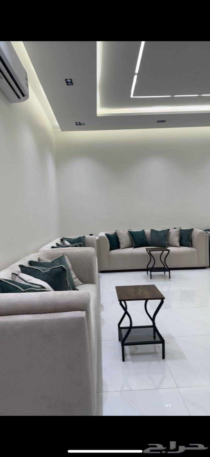 تنجيد كنب وكراسي وتغيير قماش وستائر ومجالس صيانه كامله64589527634050113