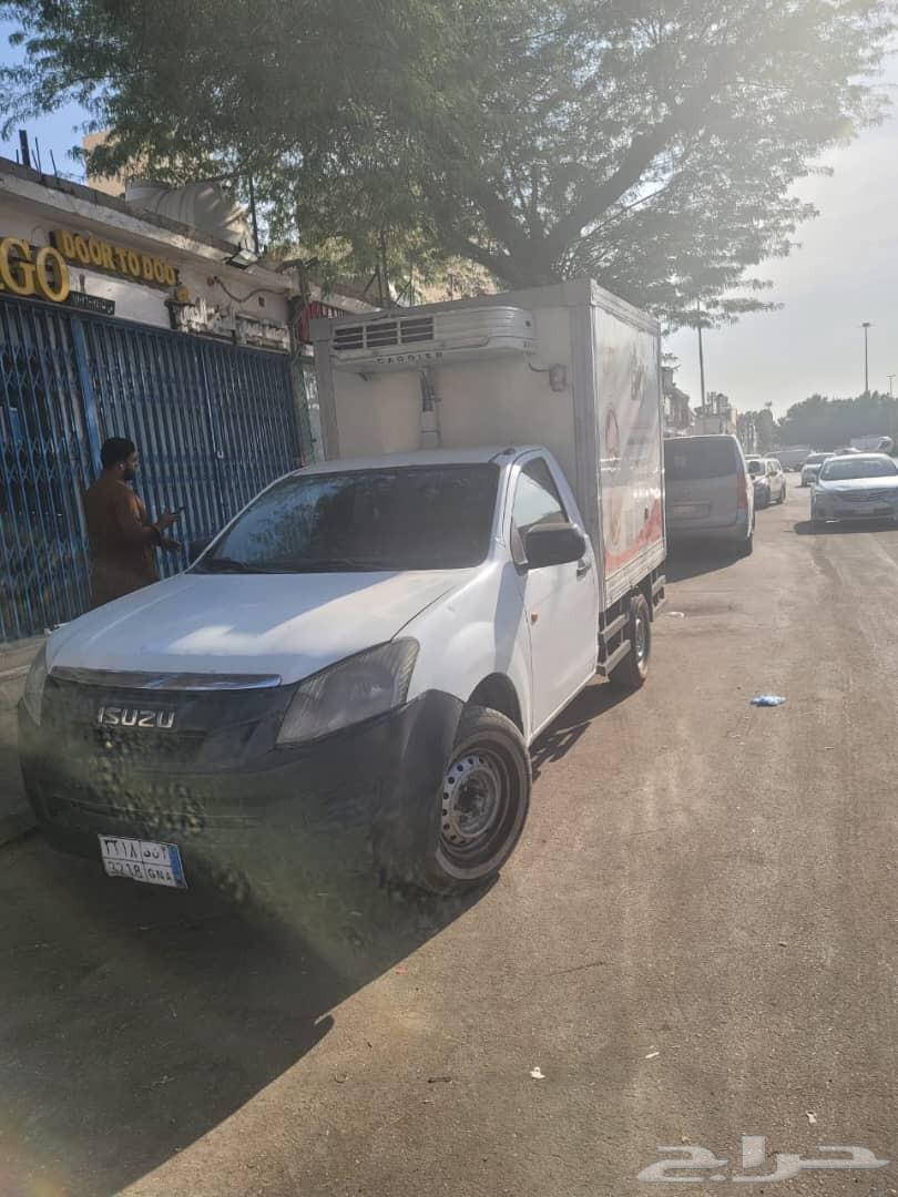 لدينا سياره ايسوزو ثلاجه للمشاوير داخل الرياض وخارجها64589714068995110