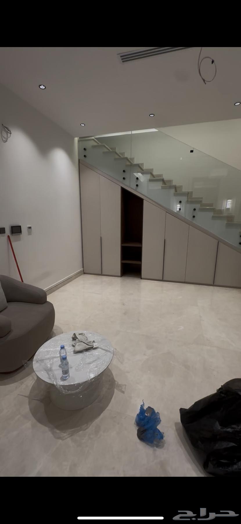 Building Decorations, Paints, and Renovations64589685771137111