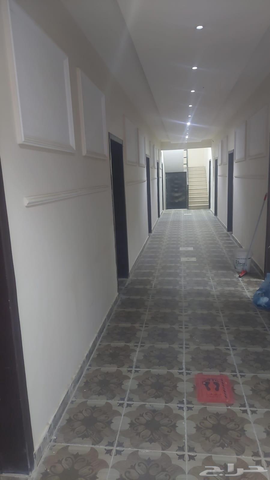 شقق شامل الكهرباء والماء للعزاب 650 غير مفروشة64582468792194110