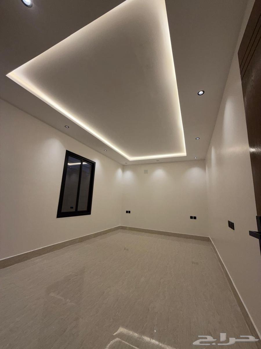 للبيع ادوار علويه مع الشقه فخامه مساحه 330م الشفاء حي بدر64582469164675112