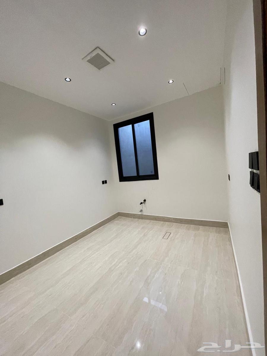 دور علوي للبيع حي العوالي64582453166849111