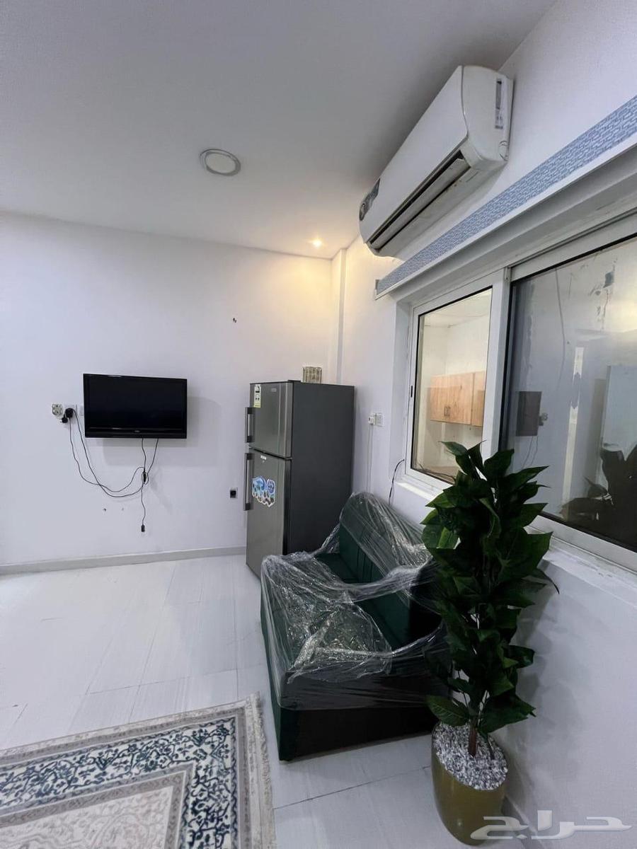 للإيجار شقه مفروشه غرفه وصاله بالجامعيين64589555389953110
