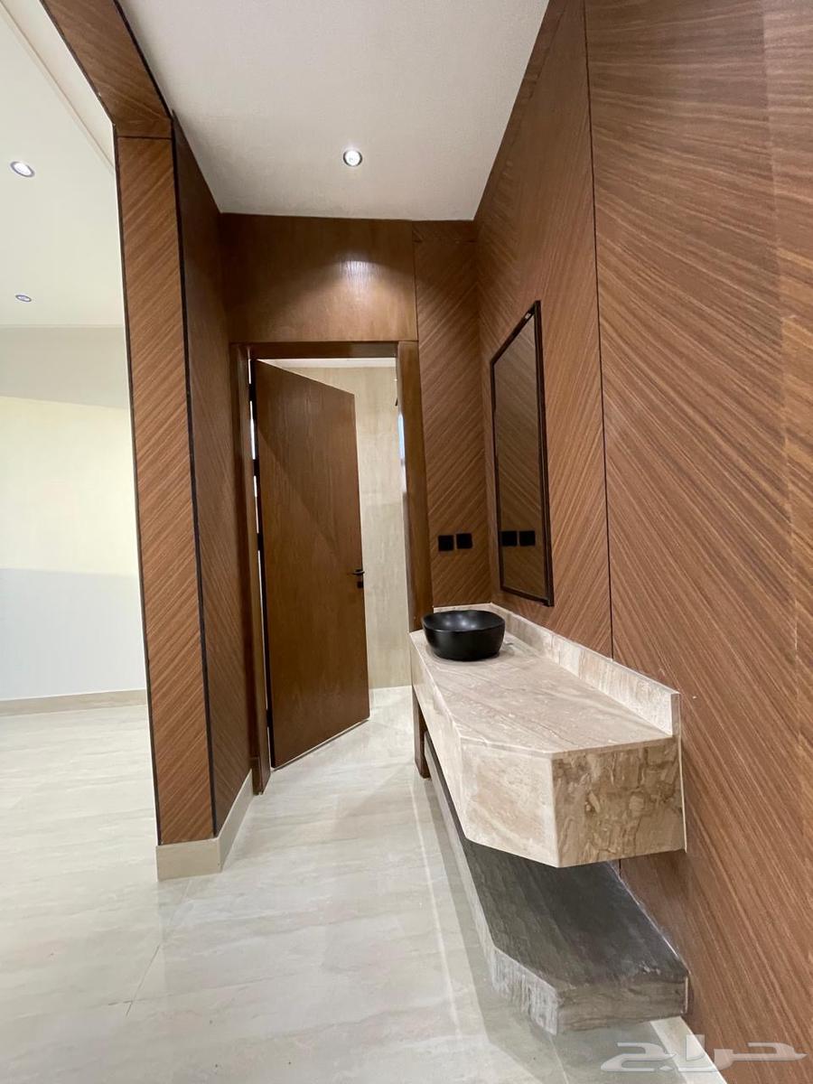 دور علوي للبيع حي العوالي64582453166849113