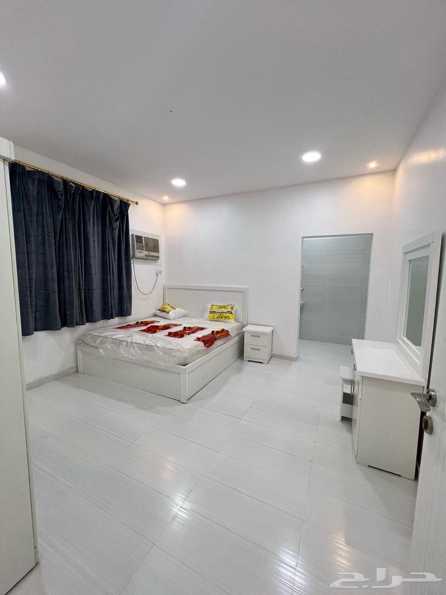 للإيجار شقه مفروشه غرفه وصاله بالجامعيين64589555389953111