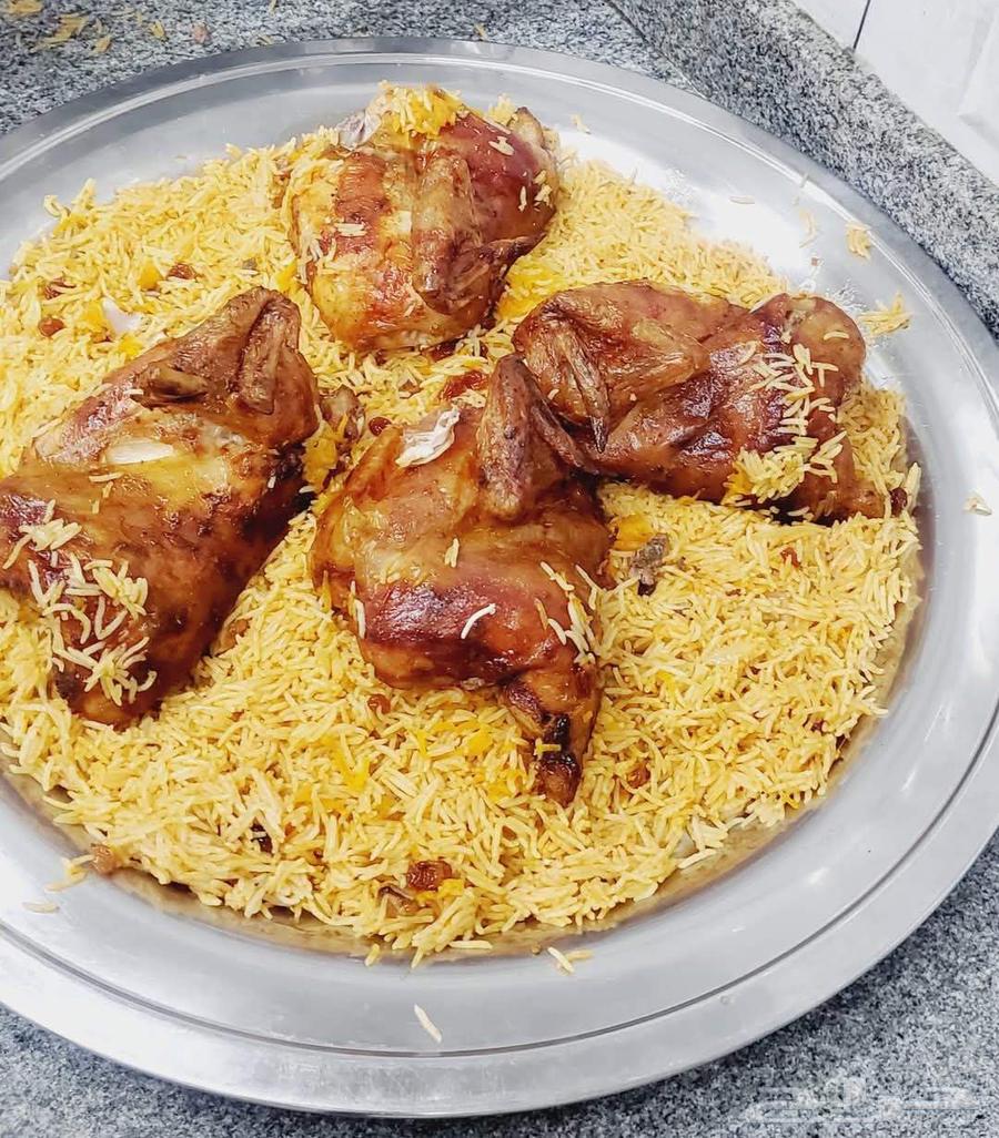 انا طباخ فنان بطبخ وسواق ابي شغل قصر شيوخ فلل بيوت64437908263810113