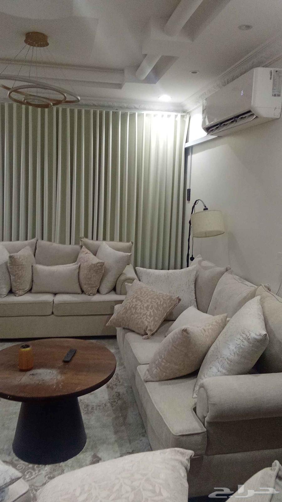 Custom-made curtains, cushions, and sofas of all types64421581031811112