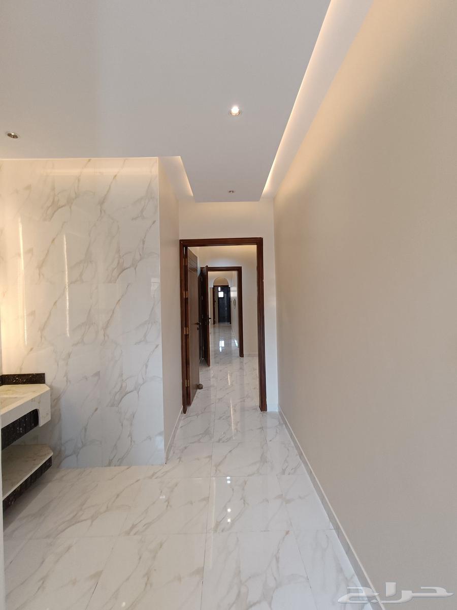 للبيع روف علويه 5 غرف نوم ومدخل سياره بحوش وشقق أرضيه ومدخ64338532434945114