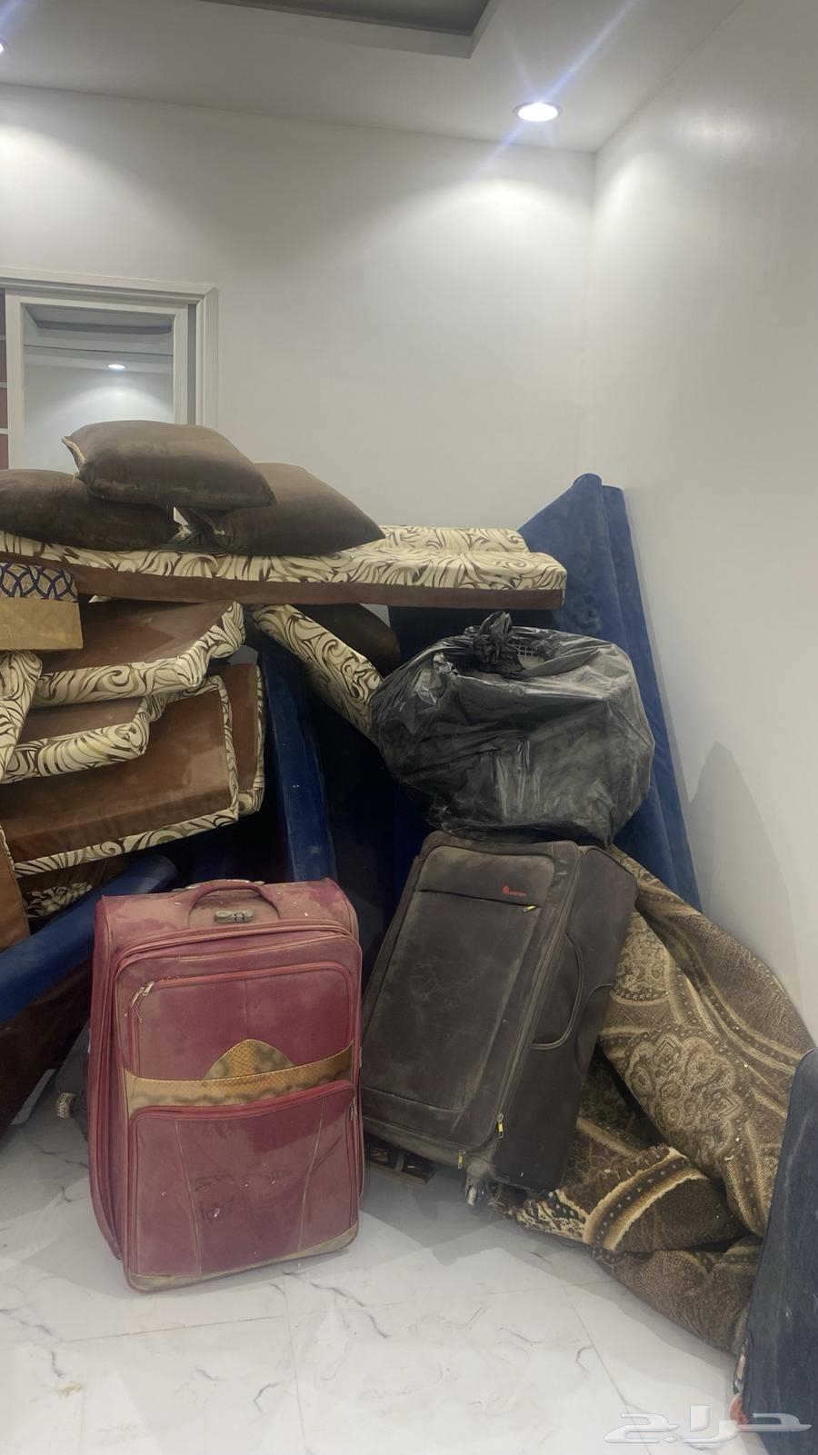 عكنب ارضي لصاله و كنب جلسة مقلط و ظهر مجلس64594246339457110