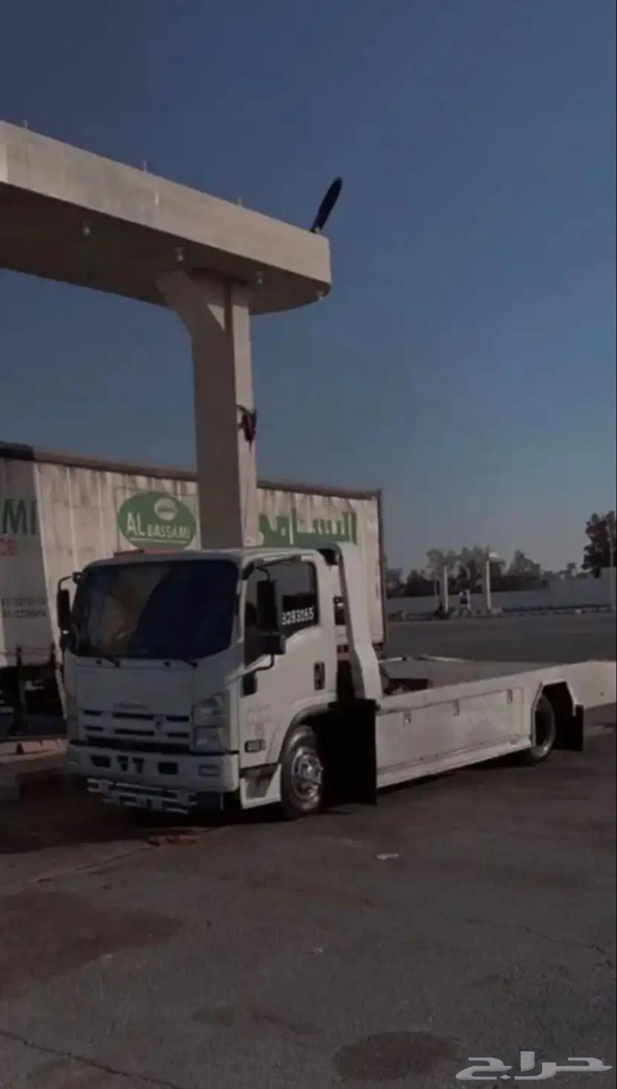 سطحه للمشاوير داخل الرياض وخارجه64594261228290110