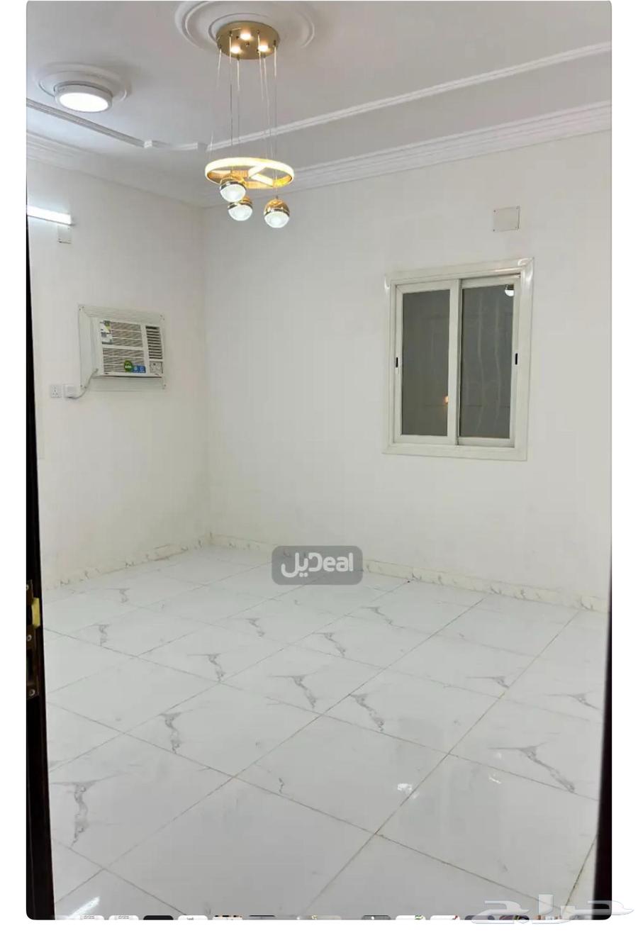 شقة جديدة للإيجار السنوي بمحايل حي الجنادرية64589641550593111