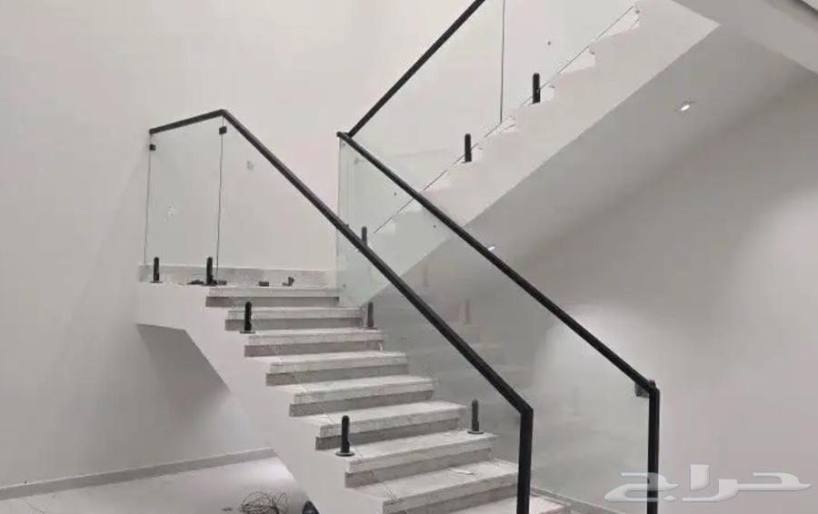 Glass Handrails, Balconies, and Glass Surfaces64594259851650110