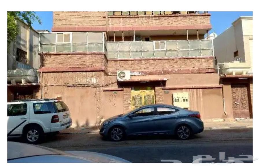 دور وشقتين للبيع بحي غرناطة قرب المستشفى المركزي الدمام64594083877507110